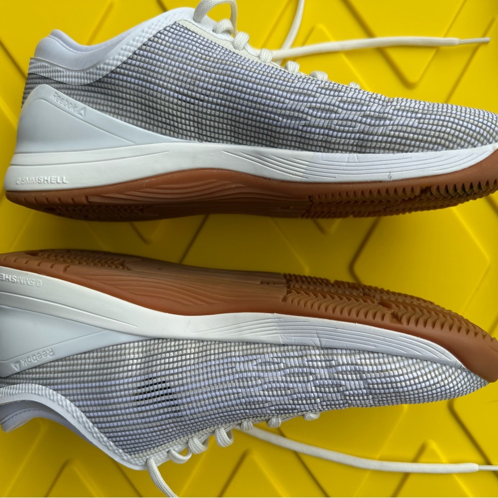 White Reebok nano version 8.0. Women’s 8. USA version (back stripe)